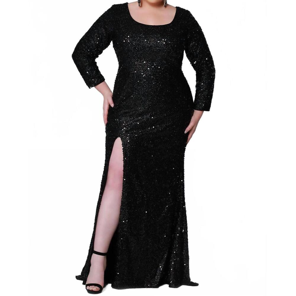 NEW SYDNEY'S CLOSET madeline gown in black